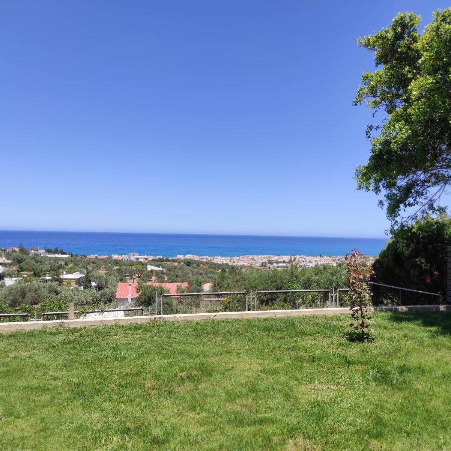 Sea Breeze Villa Rethymno Exteriör bild